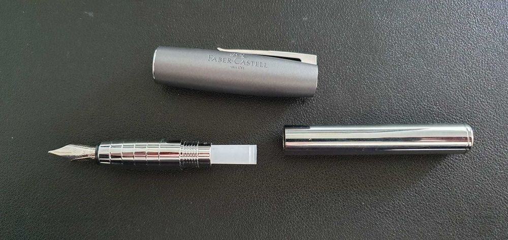 Faber Castell - caneta nova