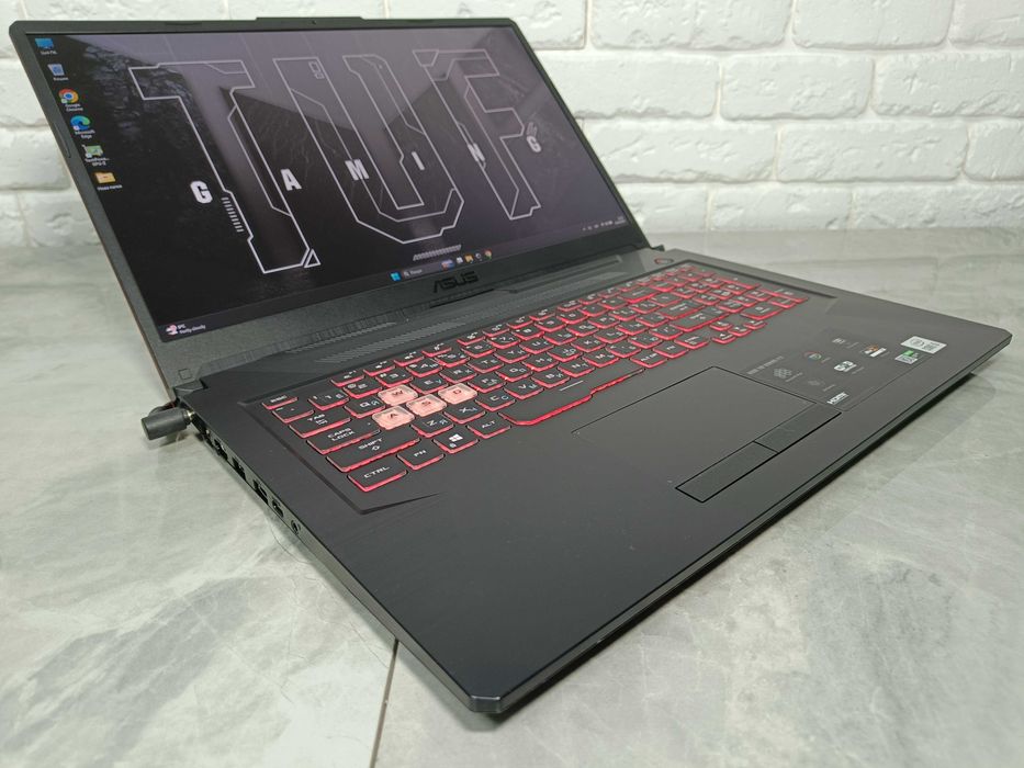 ІГРОВИЙ Ноутбук ASUS TUF GAMING F17 i5-10400H GTX1650ti 4GB 16GB DDR4