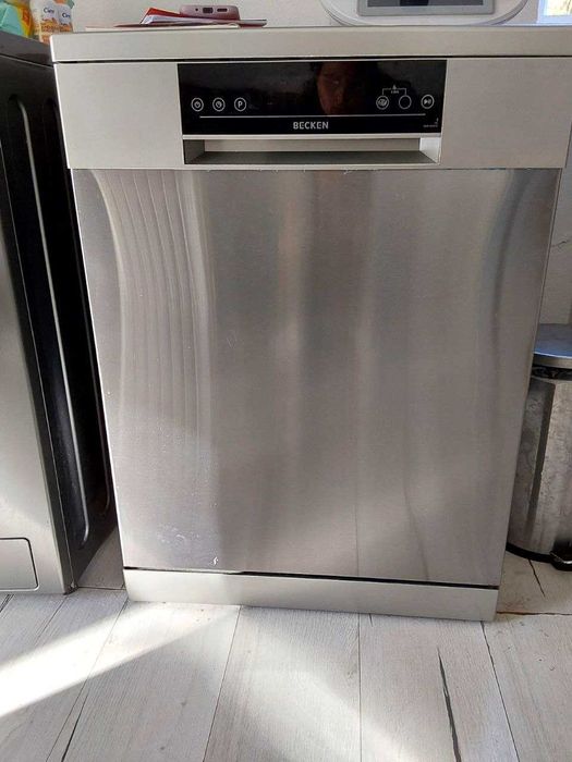 Máquina de lavar loiça inox em perfeito estado de 2 pisos