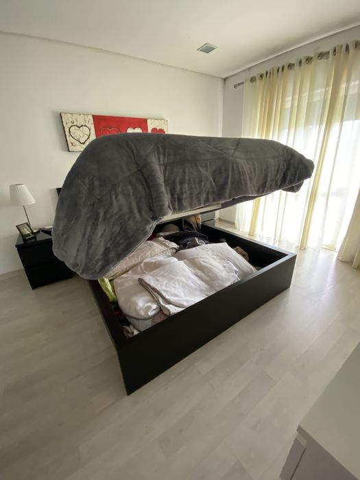 Quarto de casal como novo em bom estado com colchao