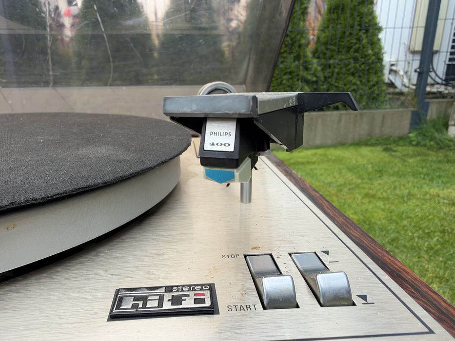 Gramofon Aristona