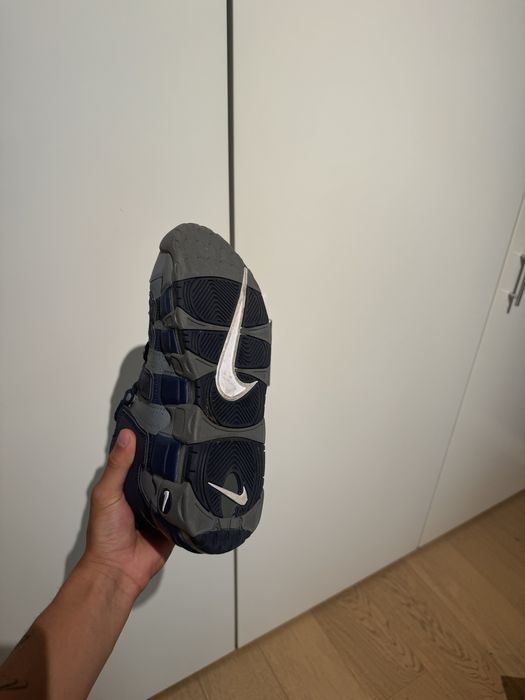 Nike air more uptempo