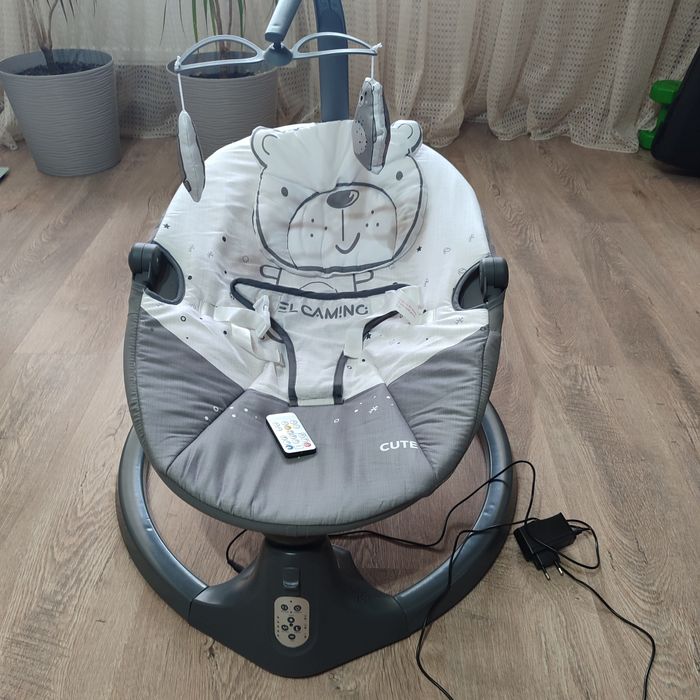 Продам дитячий заколисуючий центр El Camino CUTE ME 1116