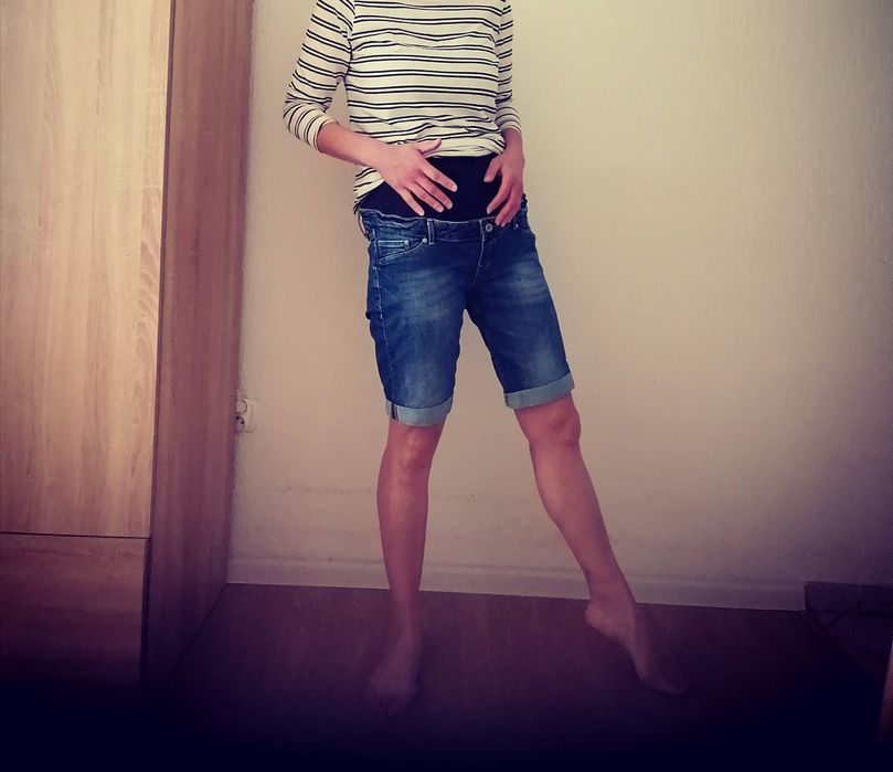 Wygodne jeansowe ciążowe krótkie spodenki H&M Mama