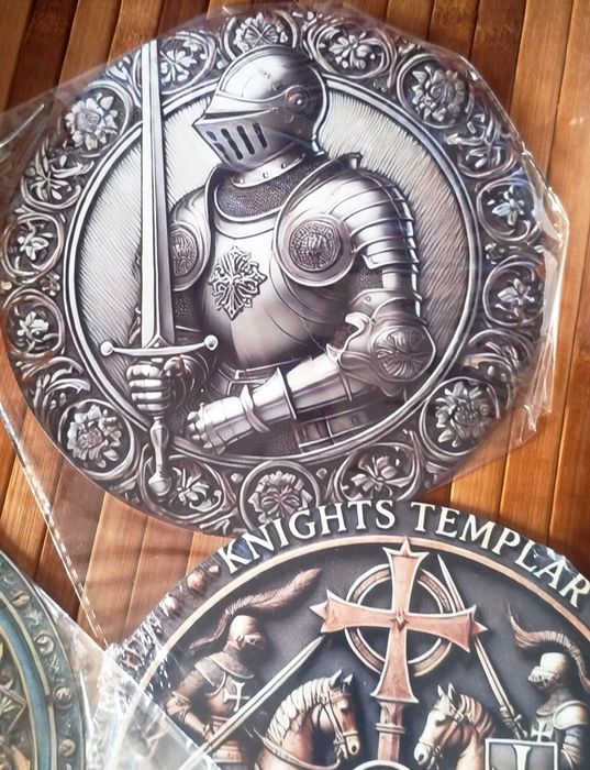 Chapa de metal Templários Cavaleiro Medieval 20x 20 cm Coleção