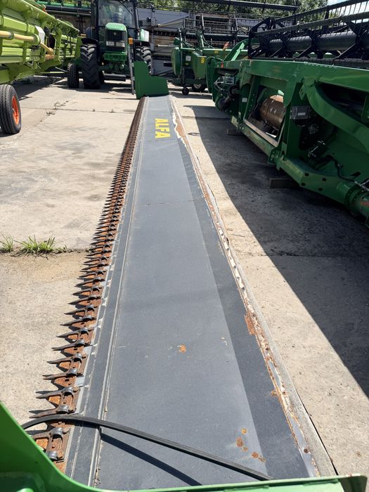 Рапсовий стіл 10,6м на жатку john deere 635f