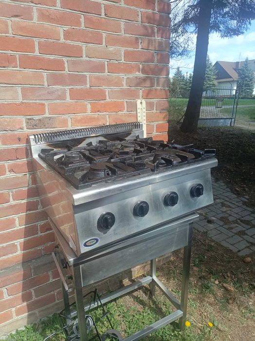 Kuchnia gastronomiczna  4 Palniki na gaz butla
