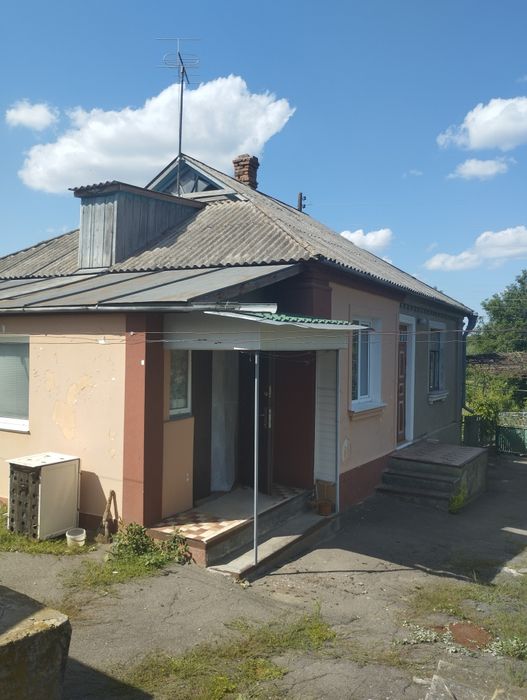 Продаж будинку ''
