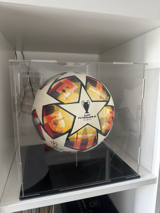 Bola Oficial da Final Champions League Saint Petersburg 22