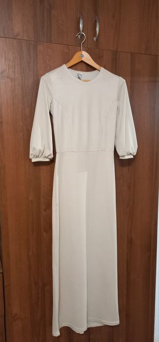 Бежевое платье в пол ,рукав фонарики