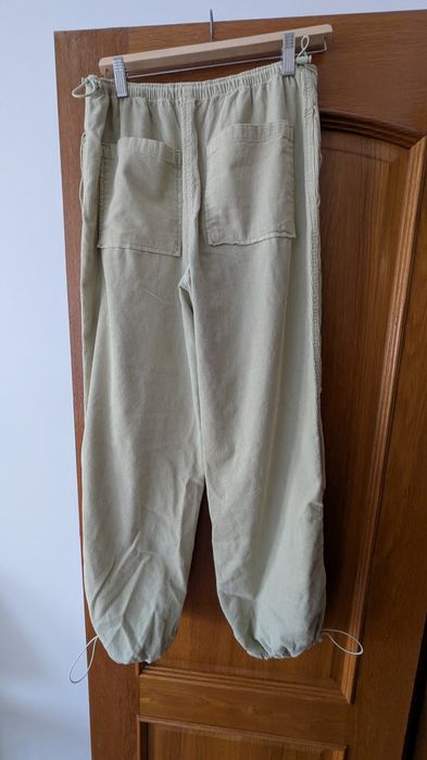 Stradivarius Women’s Corduroy Pants – Size S