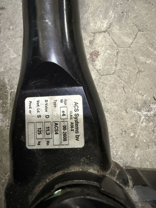 Bola de reboque para sistemas ACS