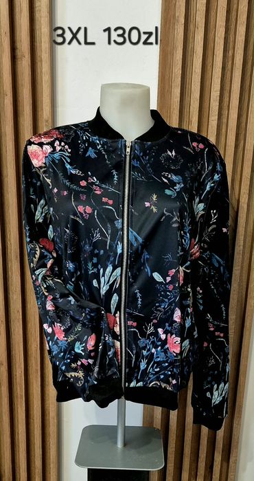 Bluza bomberka w kwiaty