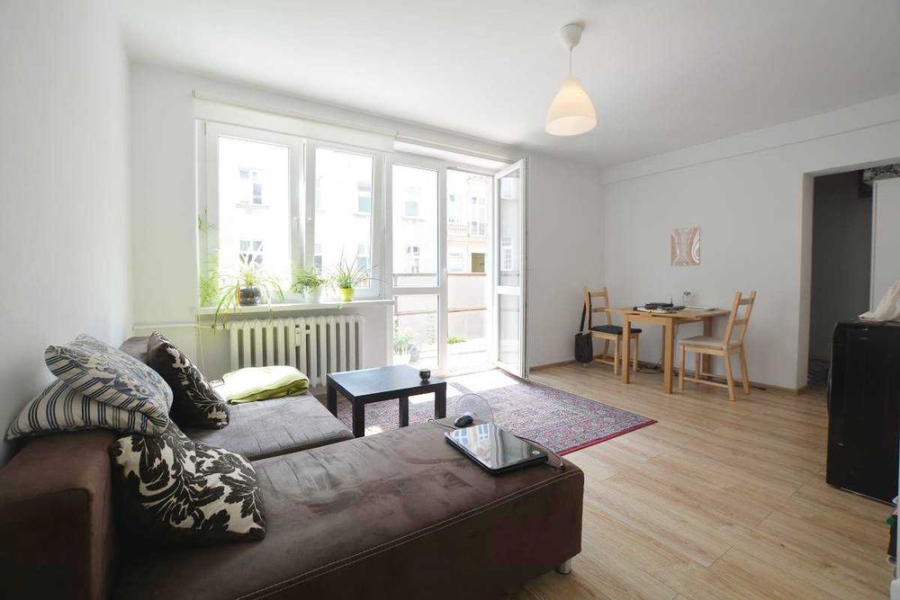 BEZPOŚREDNIO OD WŁAŚCICIELA,40m2,ŚCISŁE CENTRUM/RYNEK/Oławska, balkon,miejskie media, I piętro