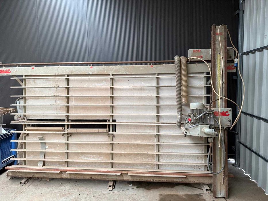 Seccionadora Vertical KGS 300E – 1997 – Industrial