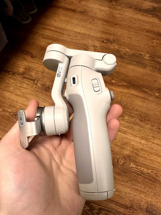 Стабілізатор для смартфону DJI OSMO MOBILE 7