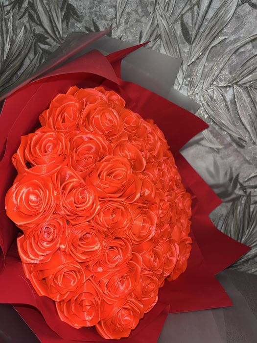 Букет троянд з атласної стрічки. Ручна робота, не вʼяне.