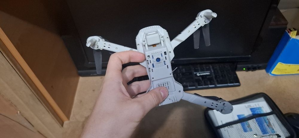 Продам квадрокоптер