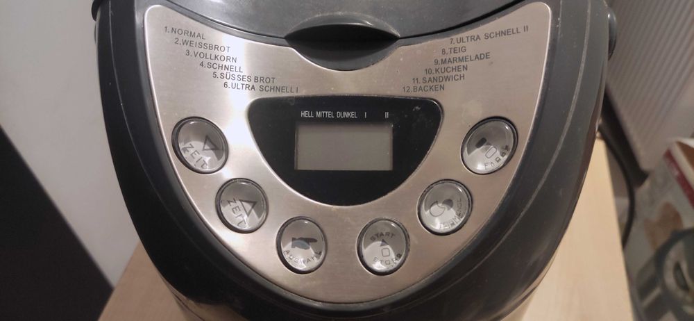 Automat do chleba Clatronic + książka