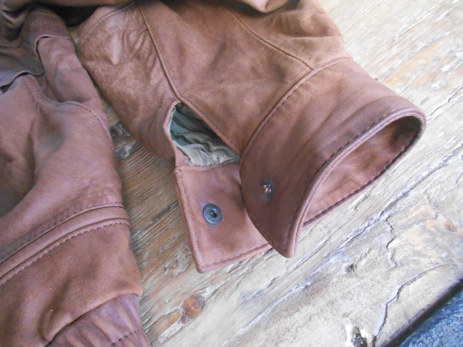 Casaco blusao pele genuina pouco uso fabricado Portugal Riccioli