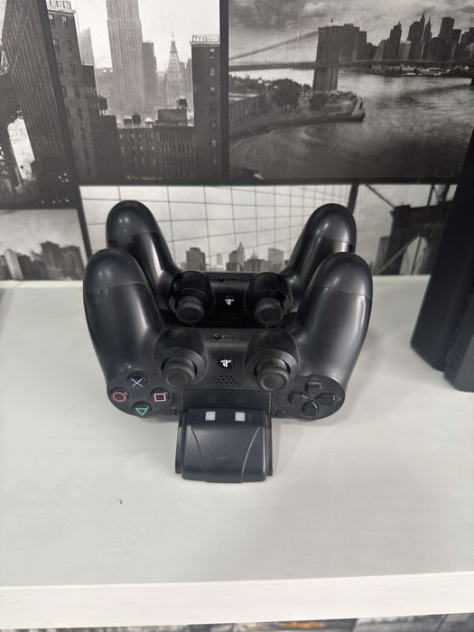 Ps4 Slim 1tb + comandos