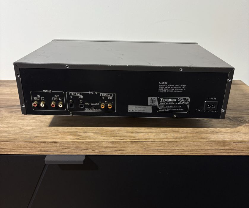 Technics SV-DA10 DAT