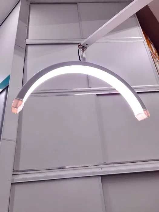 Luz Nova e Profissional em Meia Lua