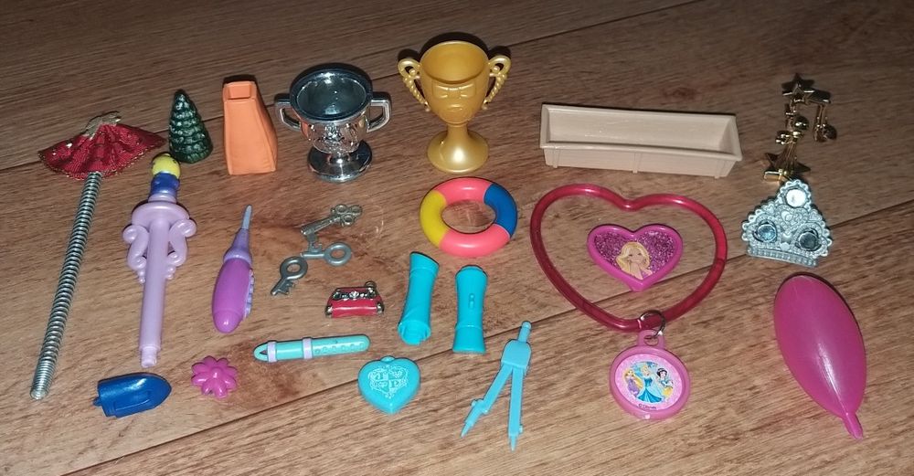 Аксессуары для кукол Барби и подобных бижутерия и прочая мелочь