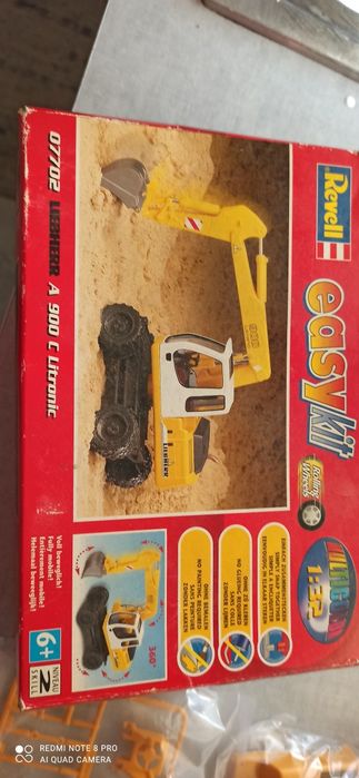 Revell Koparka easy kit