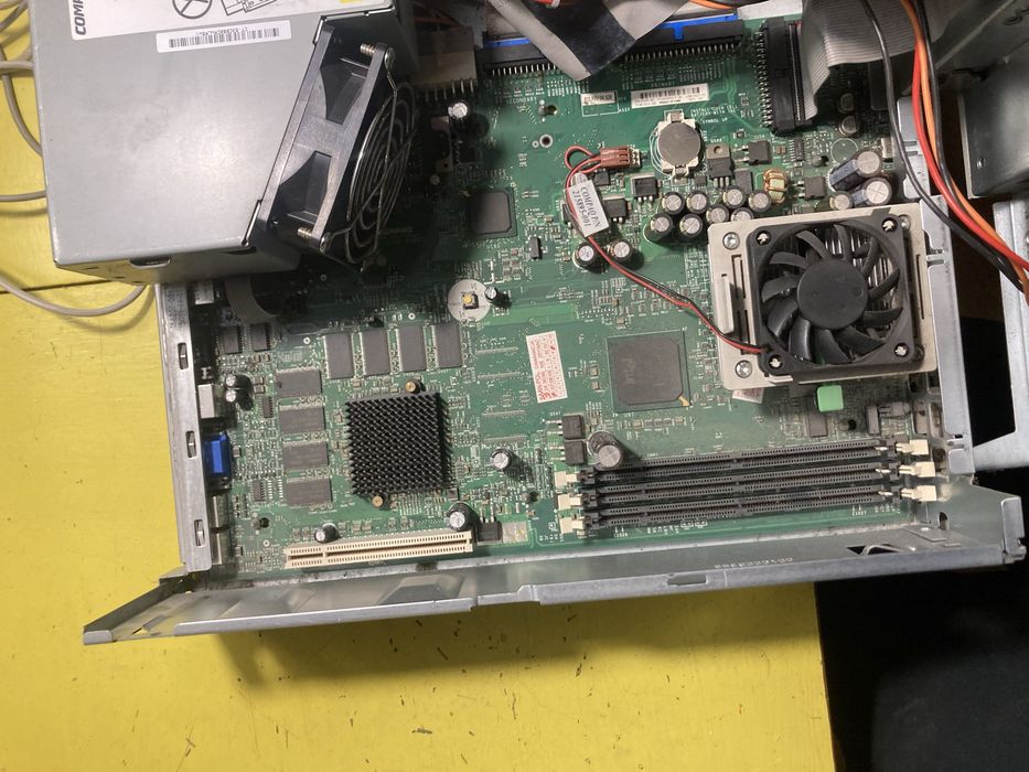 Komputer retro Compaq deskpro intel pentium 3
