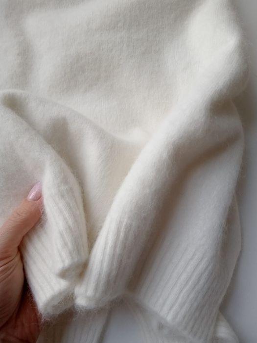 Nowy biały jasny śmietankowy damski sweter golf kaszmir cashmere S 36