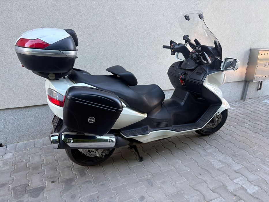 Suzuki burgman 650. An650