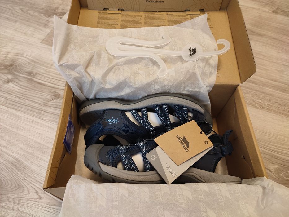 Sandały trekkingowe damsko/dziewczęceTrespass rozmiar 37