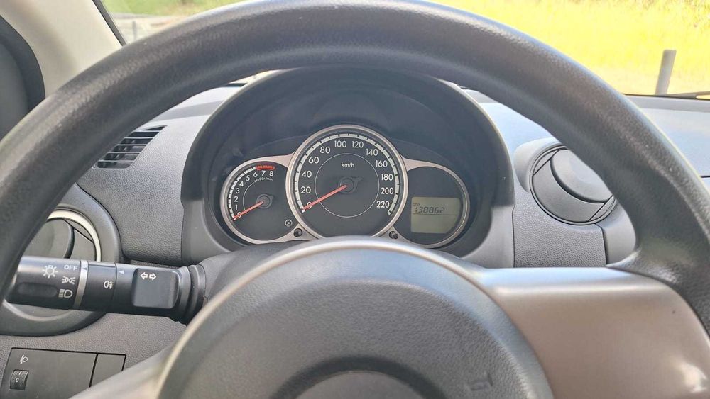 Mazda 2 1.3 Gasolina 2011 – 3 Portas – Económico e Fiável