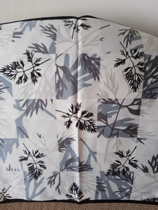 Apaszka chustka damska 50cmx50 cm Nowa