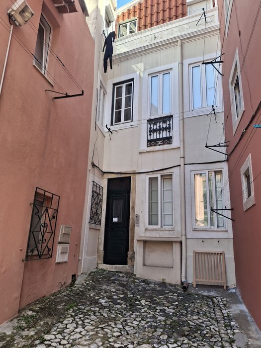 Apartamento T0 nas Janelas Verdes