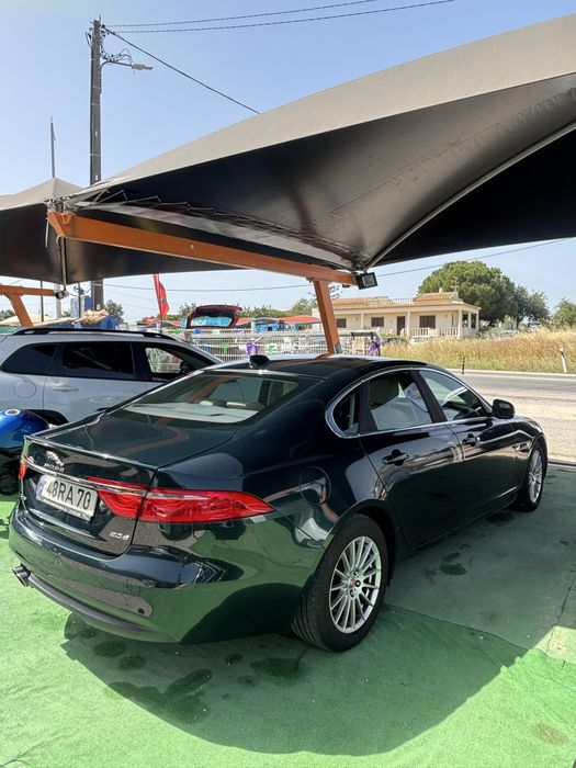 Jaguar XF 20d Prestige verde 2016