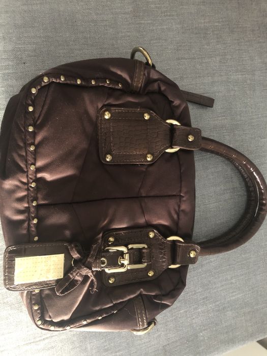 Varias malas e mochilas senhora ver fotos