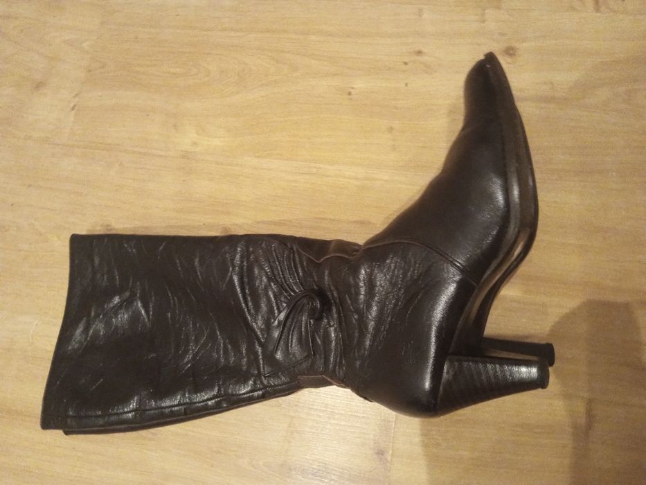 Buty damskie na obcasie Szafert r.39