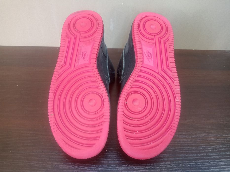 Nike Air Force nr 37.5--23.5 cm