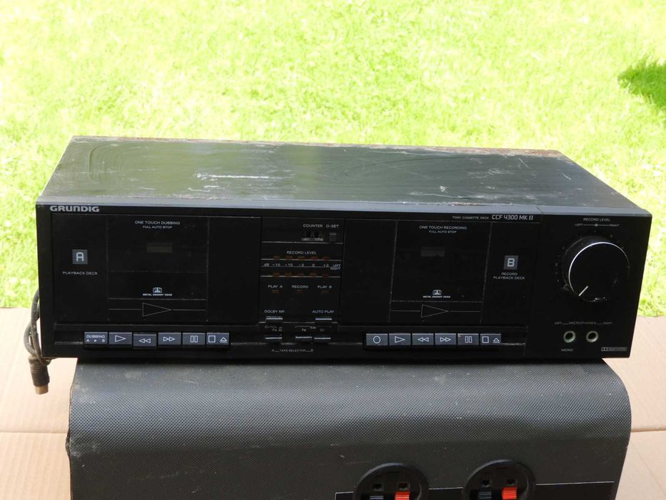 Magnetofon Grundig CCF 4300 MK II do naprawy lub na części