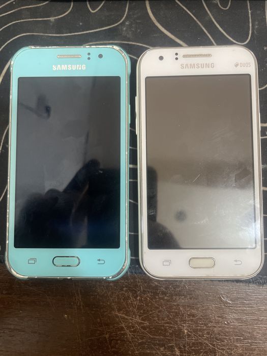 На запчастини samsung SM- j100 j110 j1 не вмик дисплеі цілі