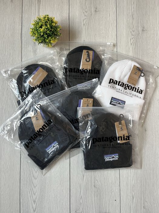 Зимова шапка Patagonia / Патагонія unisex (чорна, біла)