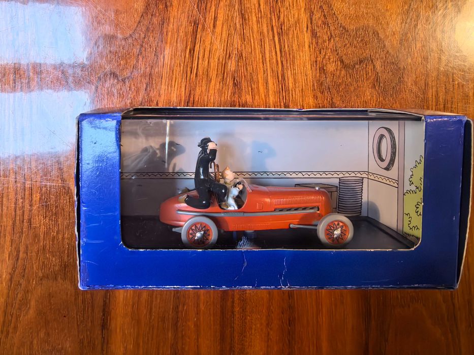 Tintin, model samochodu Czerwony Bolid, "Cygara Faraona",1:43