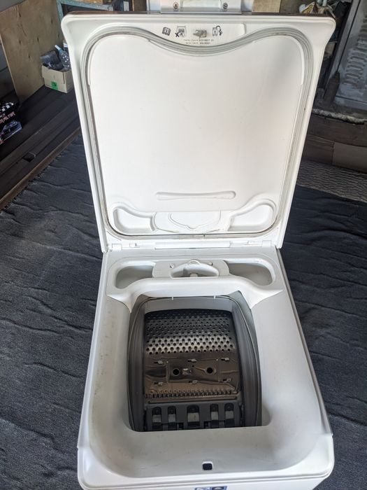 Пральна машина Electrolux PerfectCare 600 (на запчастини)