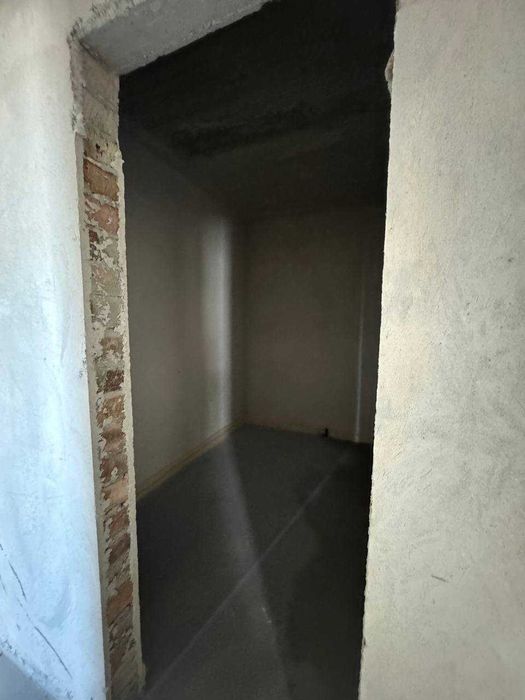 Трикімнатна квартира! Готова до ремонту!