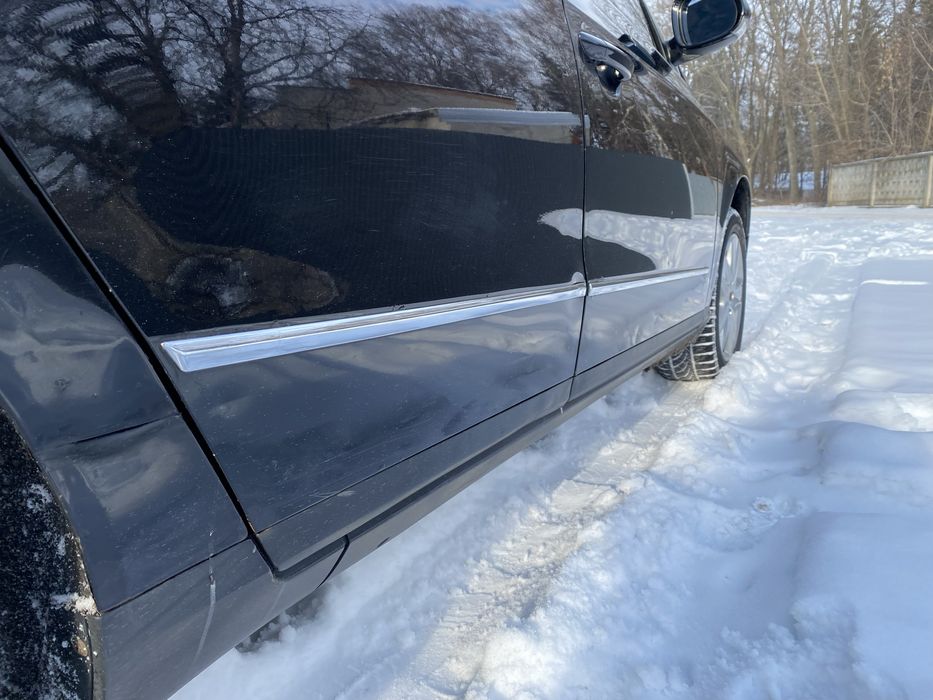 Продам Passat B6 2006 рік 2.0 бензин. На Автоматі. В рідні фарбі.