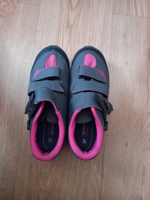 Sapatos encaixe tamanho 35