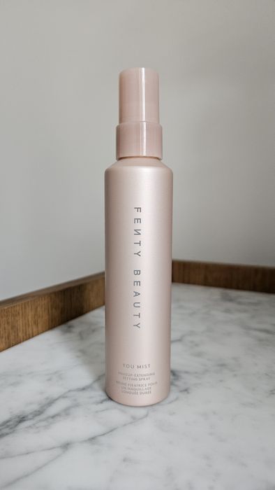 Fenty Beauty, You Mist, mgiełka utrwalająca makijaż