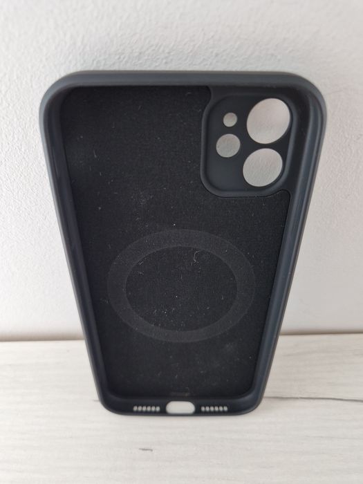 TEL PROTECT MagSilicone Case do Iphone 12 Czarny